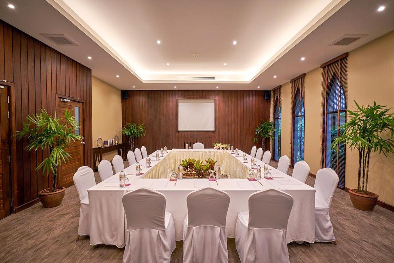 Khanom Beach Resort And Spa Exterior foto